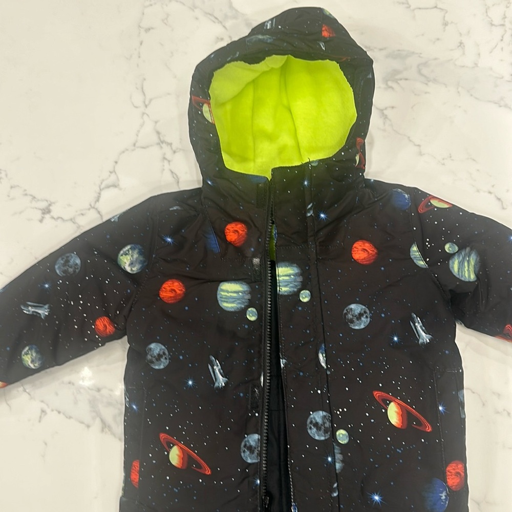 Snows suit